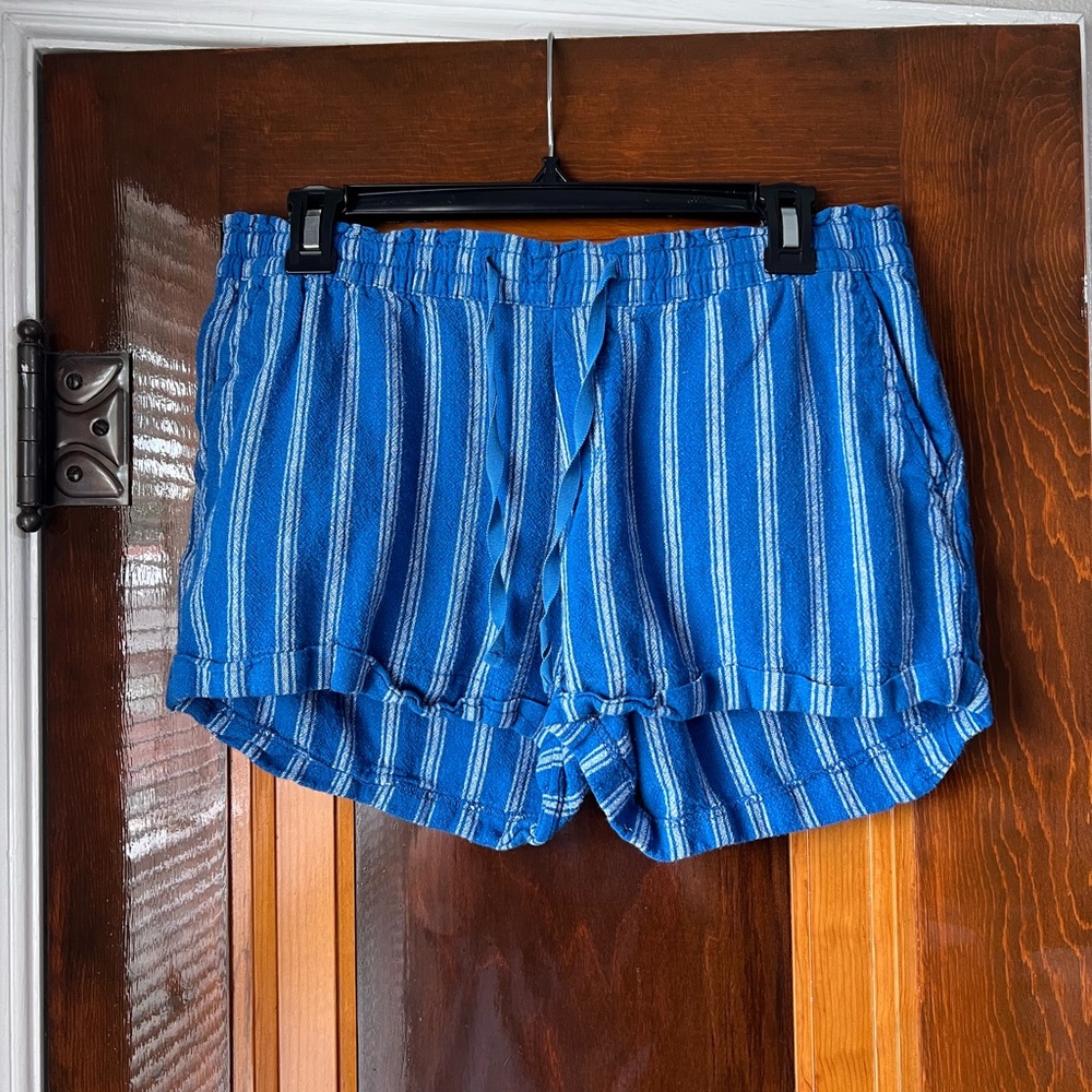 Old Navy Blue and White Striped Shorts